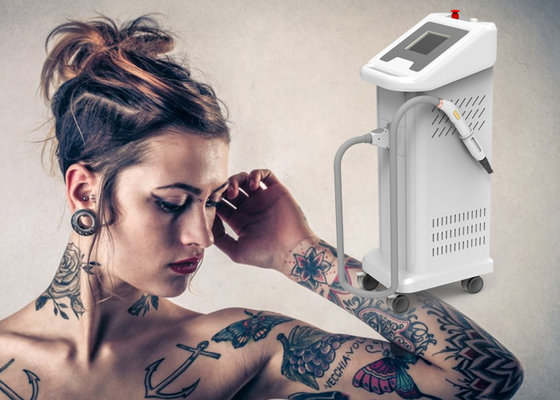 2 - machine portative de retrait de tatouage d'équipement de retrait de tatouage de laser de taille de tache de 8mm